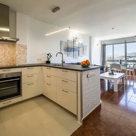 Acogedor, Terraza, Piscina Y Mar شقة